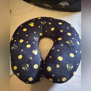 Disney black and yellow Minnie Mouse design neck pillow